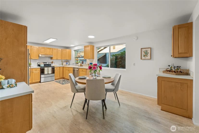 Property photo for 12509 Ne 138th Place, Kirkland photo 13