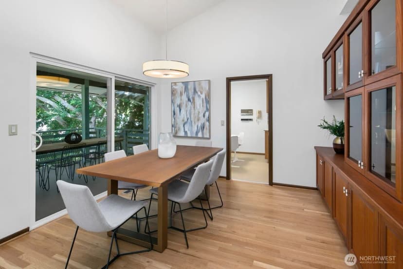Property photo for 3051 44th Avenue W, Seattle photo 8