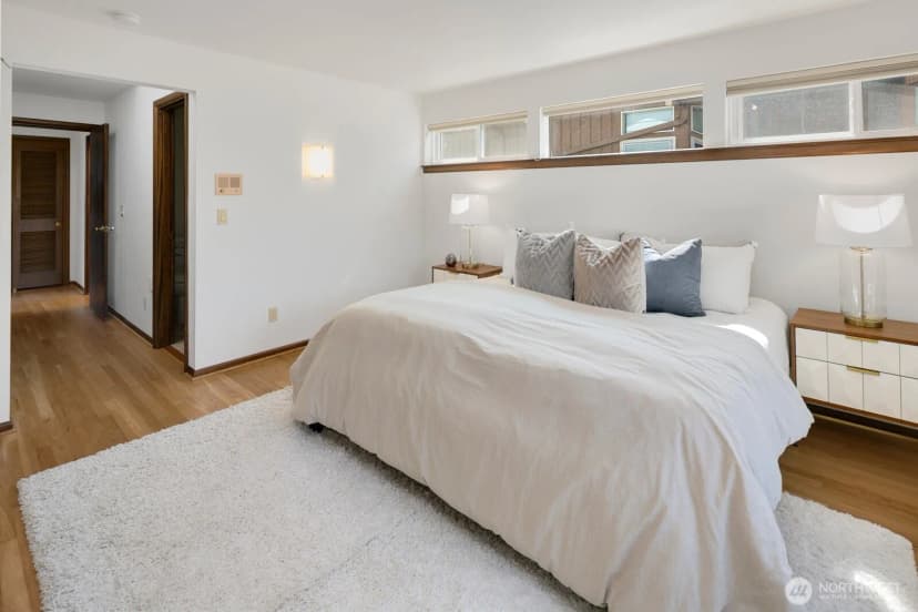 Property photo for 3051 44th Avenue W, Seattle photo 17