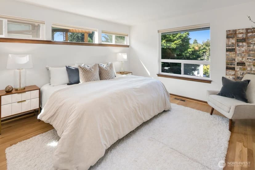 Property photo for 3051 44th Avenue W, Seattle photo 16
