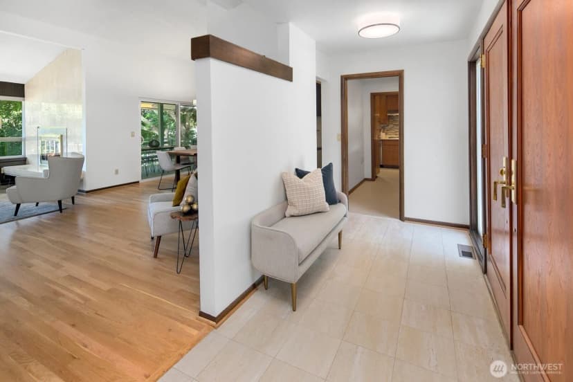 Property photo for 3051 44th Avenue W, Seattle photo 3