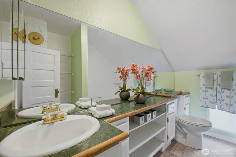 Property photo for 919 20th Avenue S, Seattle photo 20