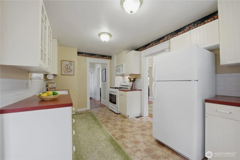 Property photo for 919 20th Avenue S, Seattle photo 9