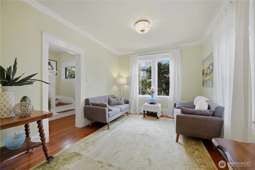 Property photo for 919 20th Avenue S, Seattle photo 17