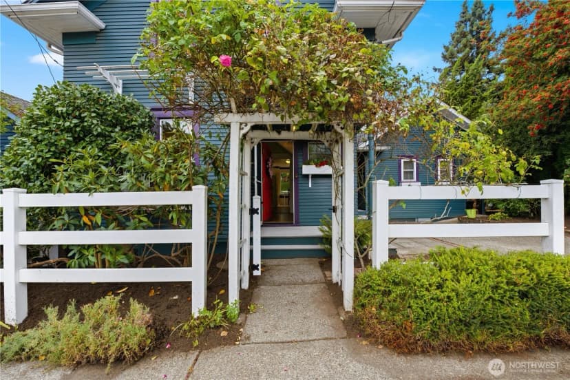 Property photo for 919 20th Avenue S, Seattle photo 23