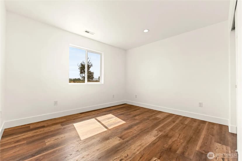 Property photo for 21 Bide-a-wee Rd., Omak photo 17