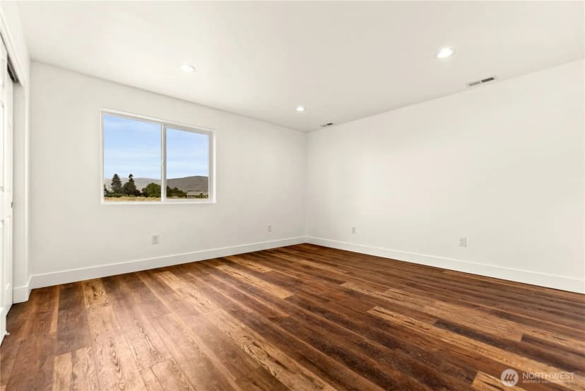 Property photo for 21 Bide-a-wee Rd., Omak photo 12
