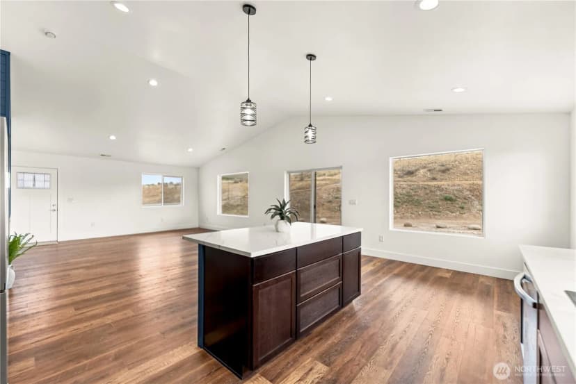 Property photo for 21 Bide-a-wee Rd., Omak photo 9