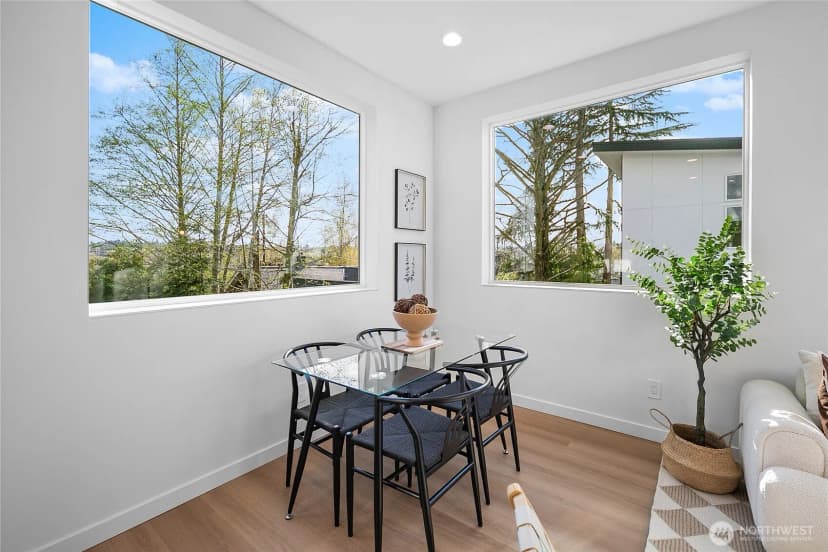 Property photo for 1804 28th Avenue S, Seattle photo 8