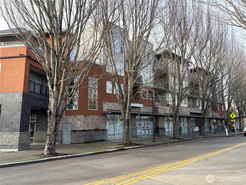 Property photo for 225 Logan Avenue S #111, Renton photo 4