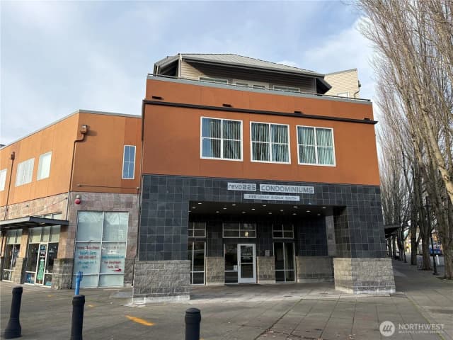 Property photo for 225 Logan Avenue S #111, Renton