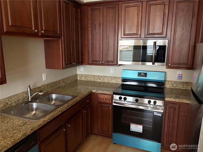 Property photo for 225 Logan Avenue S #111, Renton photo 21