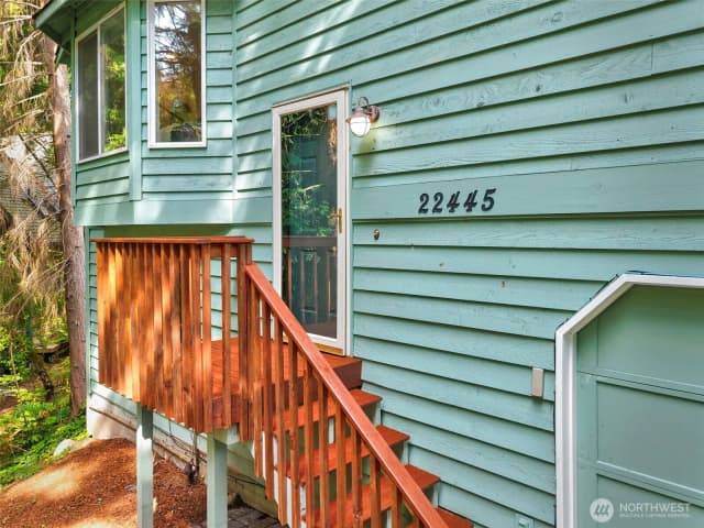 Property photo for 22445 Sunridge Way Ne, Poulsbo photo 3