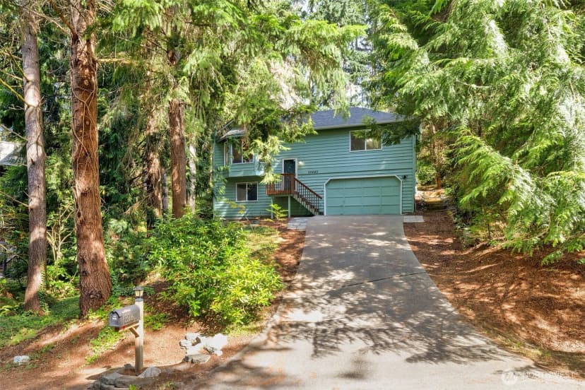 Property photo for 22445 Sunridge Way Ne, Poulsbo photo 2