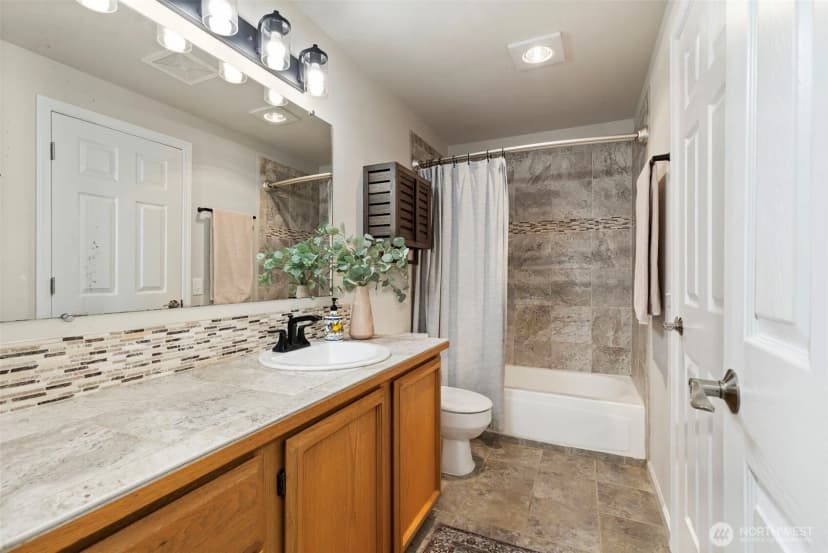 Property photo for 22445 Sunridge Way Ne, Poulsbo photo 16