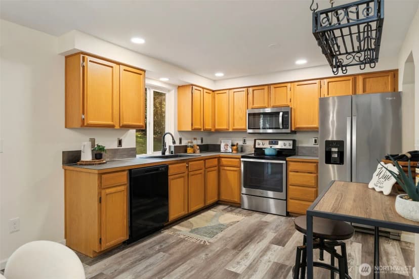 Property photo for 22445 Sunridge Way Ne, Poulsbo photo 12