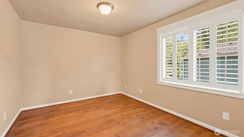 Property photo for 5500 Ne 9th Street, Renton photo 28