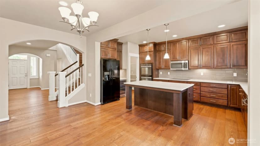 Property photo for 5500 Ne 9th Street, Renton photo 8