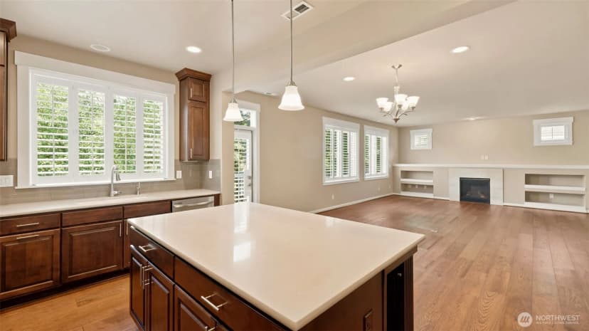 Property photo for 5500 Ne 9th Street, Renton photo 15