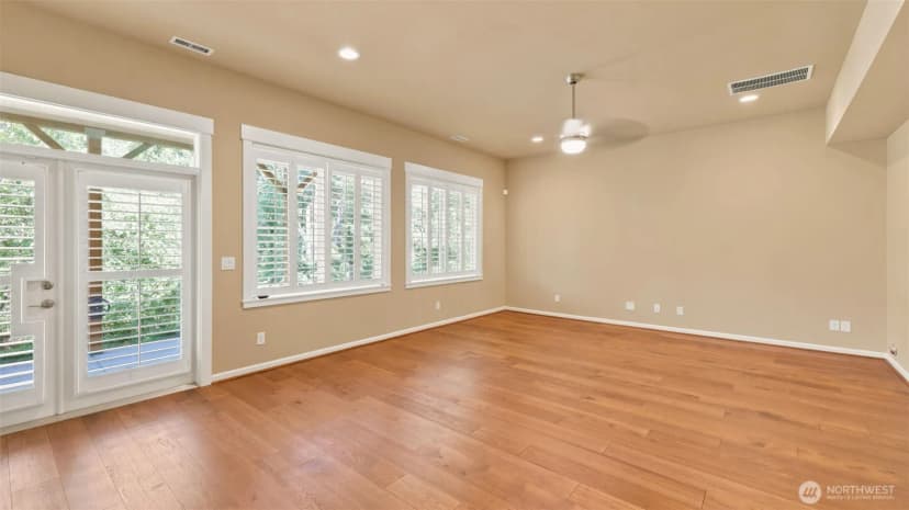 Property photo for 5500 Ne 9th Street, Renton photo 20