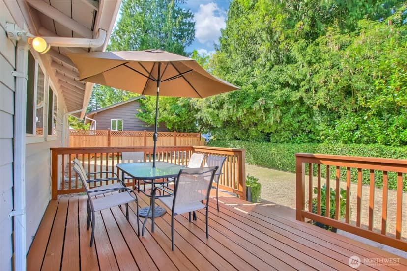 Property photo for 16817 15th Avenue Ne, Shoreline photo 14
