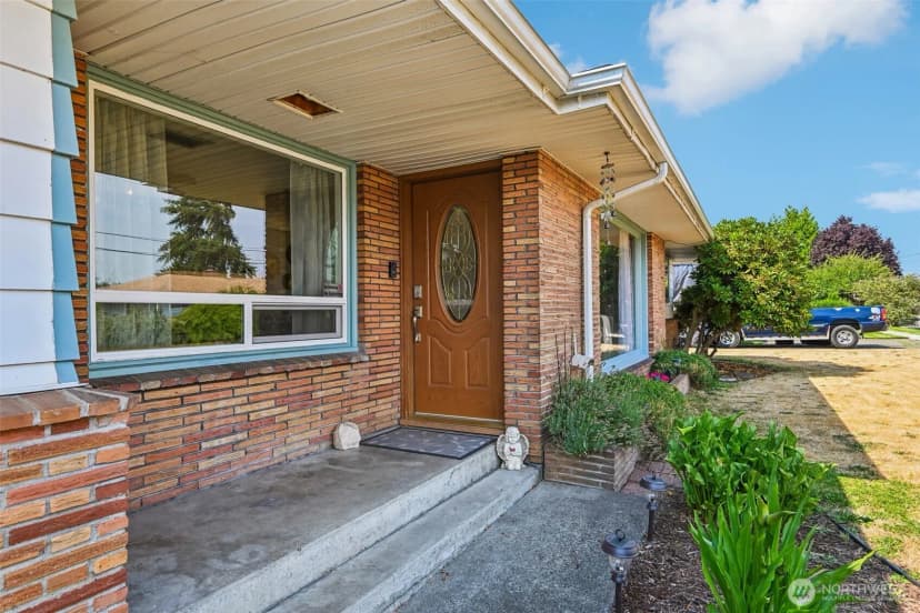 Property photo for 1313 F Street Se, Auburn photo 6