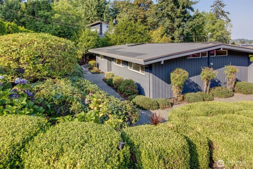 Property photo for 2434 73rd Avenue Se, Mercer Island photo 13