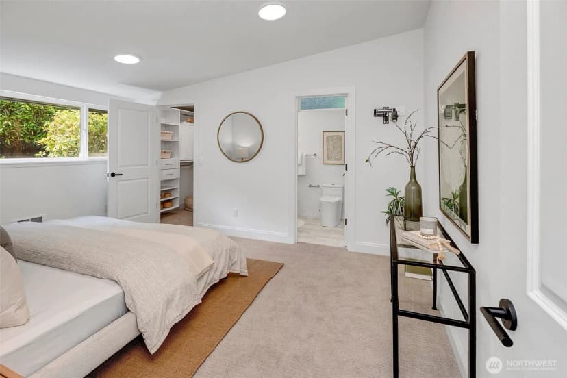 Property photo for 2434 73rd Avenue Se, Mercer Island photo 15