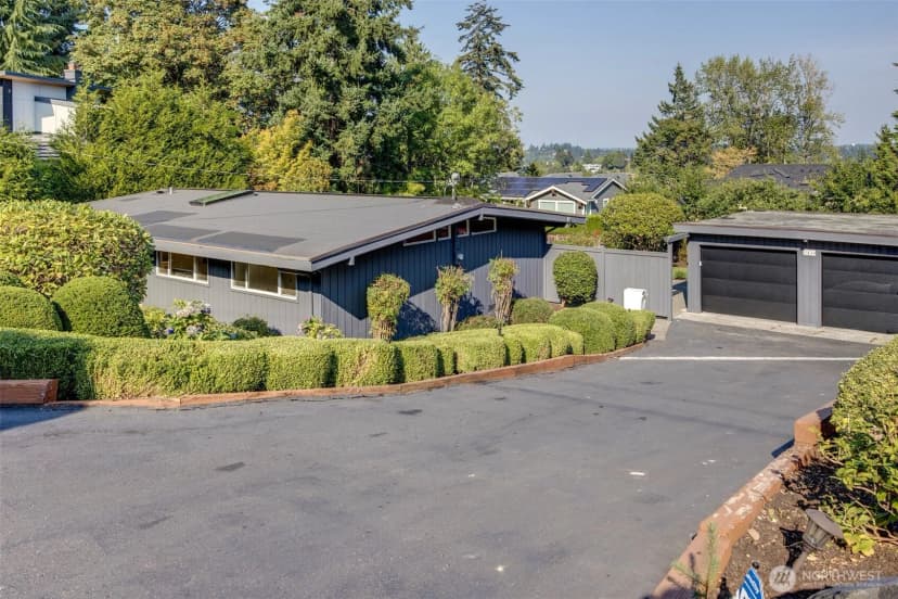 Property photo for 2434 73rd Avenue Se, Mercer Island photo 27