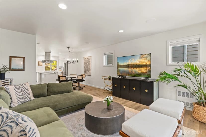 Property photo for 300 26th Avenue E #d, Seattle photo 17