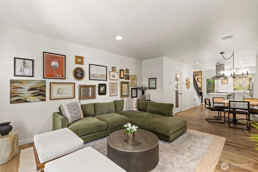 Property photo for 300 26th Avenue E #d, Seattle photo 18