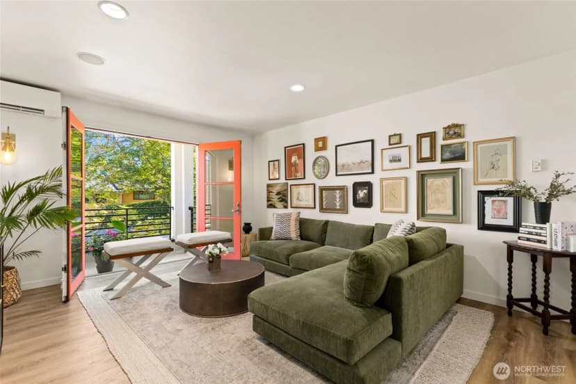Property photo for 300 26th Avenue E #d, Seattle photo 14