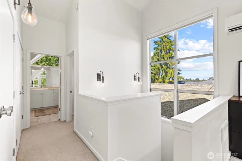 Property photo for 300 26th Avenue E #d, Seattle photo 28