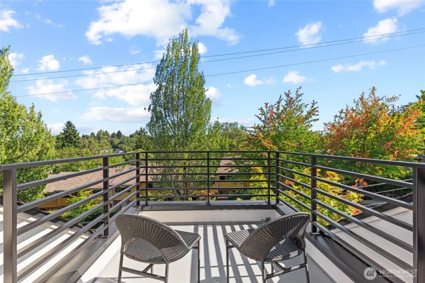 Property photo for 300 26th Avenue E #d, Seattle photo 31