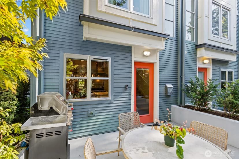 Property photo for 300 26th Avenue E #d, Seattle photo 36