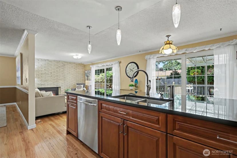 Property photo for 7903 Onyx Court Sw, Lakewood photo 14