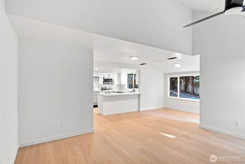 Property photo for 27607 129th Court Se, Kent photo 10