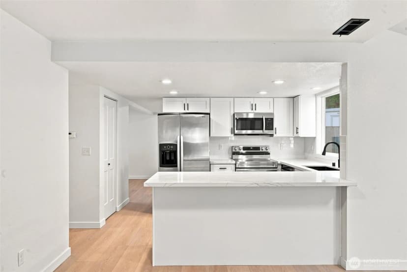 Property photo for 27607 129th Court Se, Kent photo 11