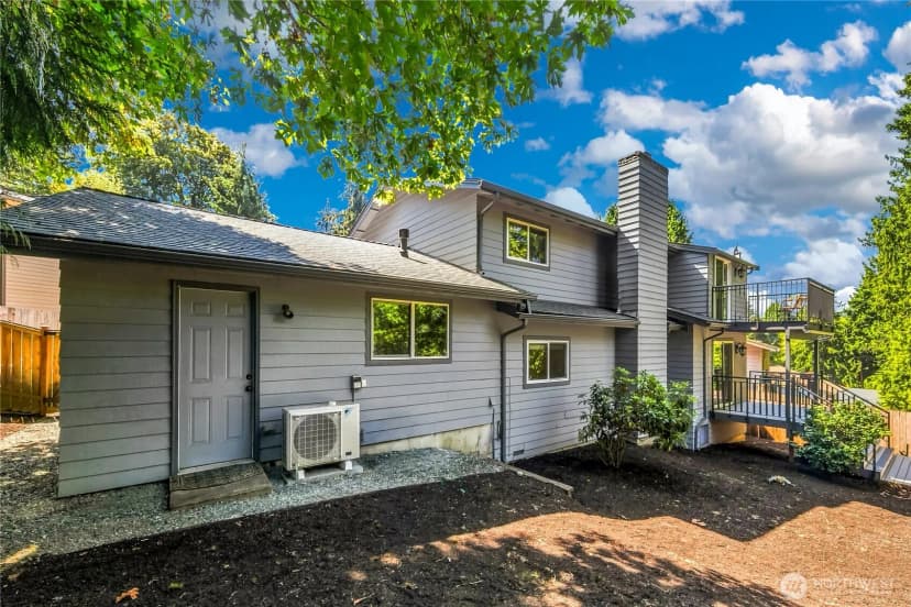 Property photo for 10320 Ne 123rd Place, Kirkland photo 28
