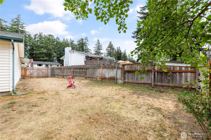 Property photo for 467 Nw 8th Street, Oak Harbor photo 32