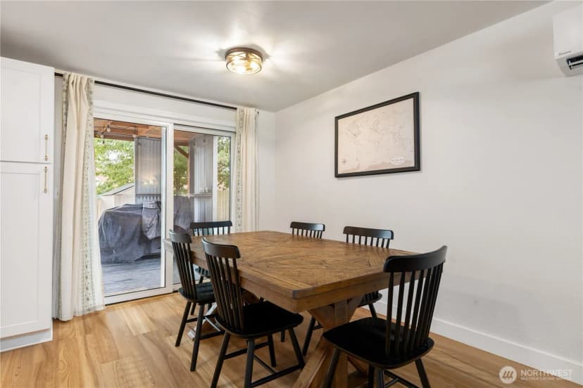 Property photo for 467 Nw 8th Street, Oak Harbor photo 12