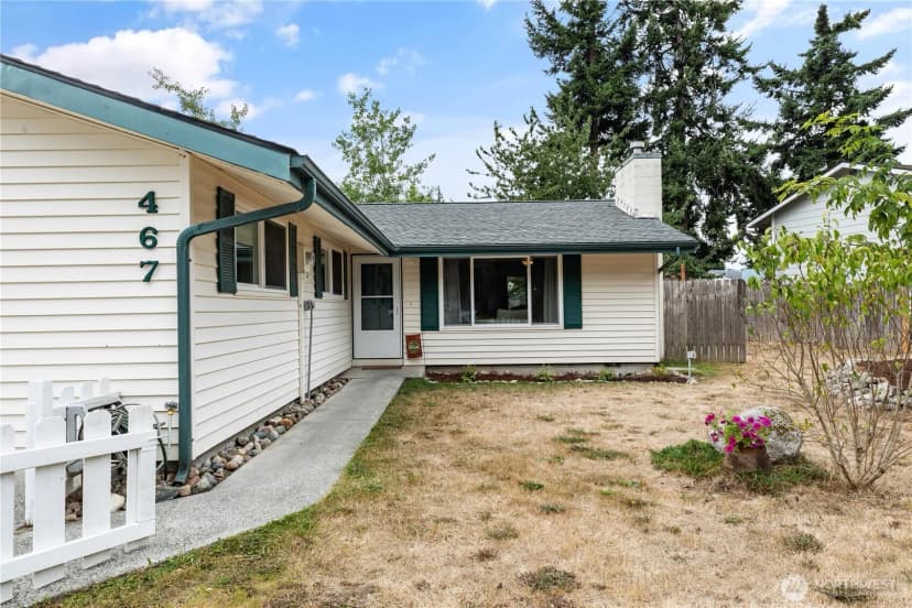 Property photo for 467 Nw 8th Street, Oak Harbor photo 3