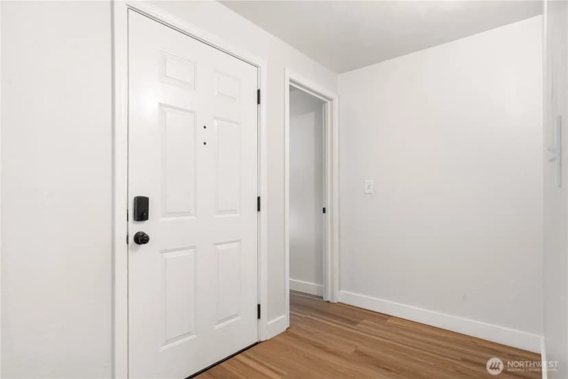 Property photo for 467 Nw 8th Street, Oak Harbor photo 14