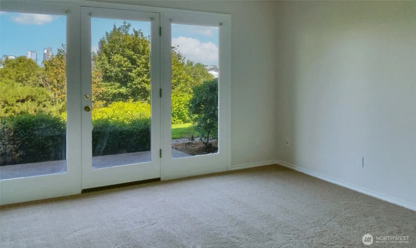 Property photo for 2349 Sw Harbor Avenue Sw #101, Seattle photo 12