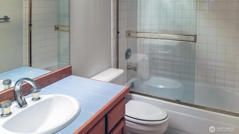 Property photo for 2349 Sw Harbor Avenue Sw #101, Seattle photo 19