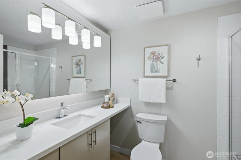 Property photo for 15200 Ne 81st Way #106, Redmond photo 22