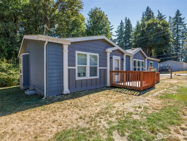 Property photo for 2090 E Crestview Drive, Shelton photo 2
