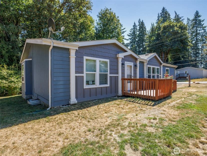 Property photo for 2090 E Crestview Drive, Shelton photo 2