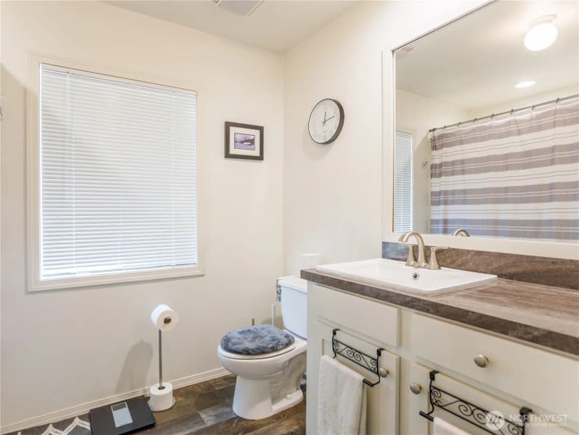 Property photo for 2090 E Crestview Drive, Shelton photo 21