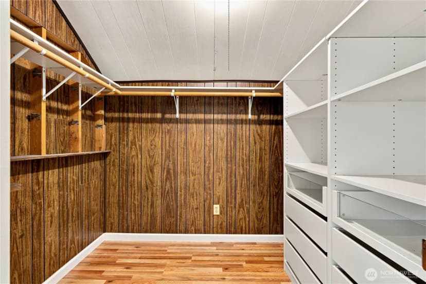 Property photo for 3501 108th Place Ne #1, Bellevue photo 27
